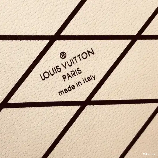 With Vuitton BOITE PETITE Leather CHAPEAU Alligator Louis 0425